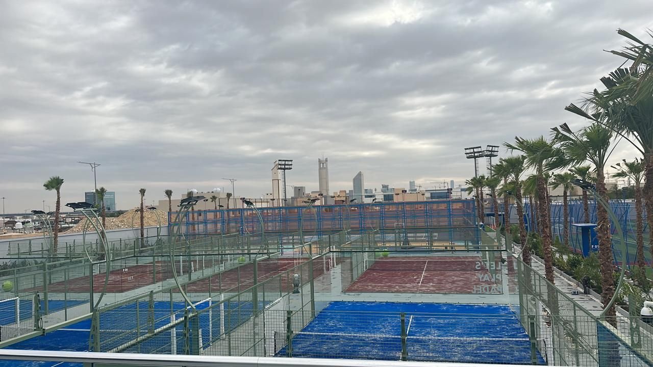 ملاعب البادل